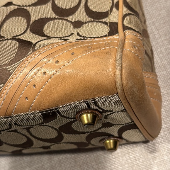 Coach Hampton Signature Satchel - Picture 7 of 12